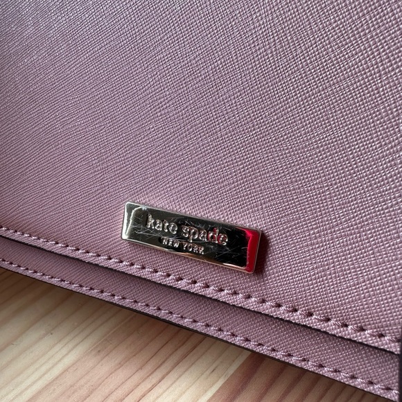 Kate spade Large Carson cross body purse  👛 pink and black - Picture 3 of 9